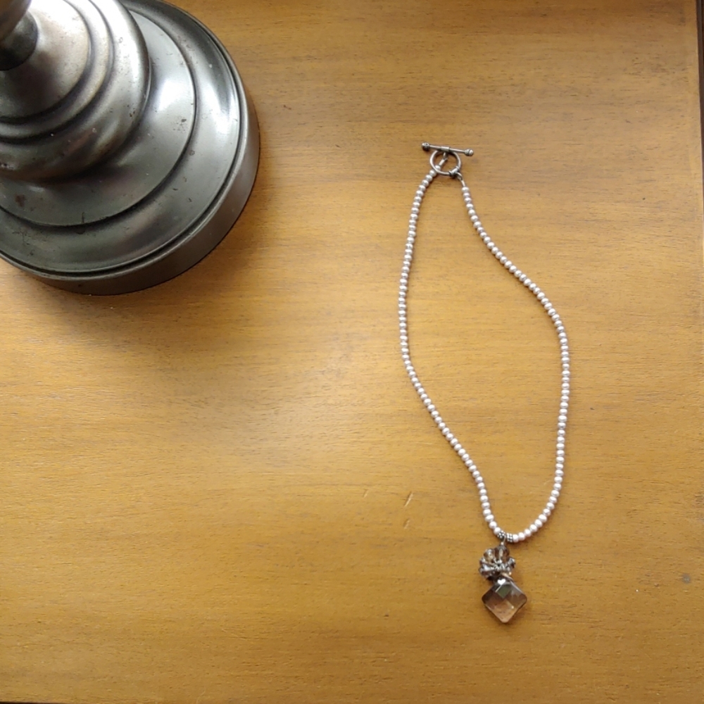 16" Pearl and Glass Necklace